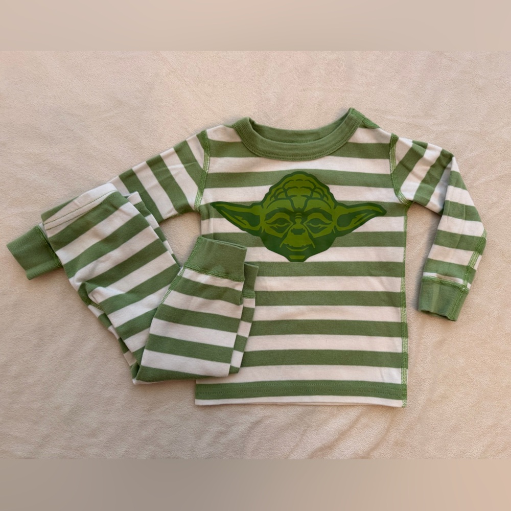 Hanna Andersson Green Striped Kids Pajama Set with Yoda Design